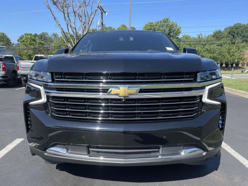 Used 2022 Chevrolet Tahoe LT w/ Luxury Package AWD/4WD image 28