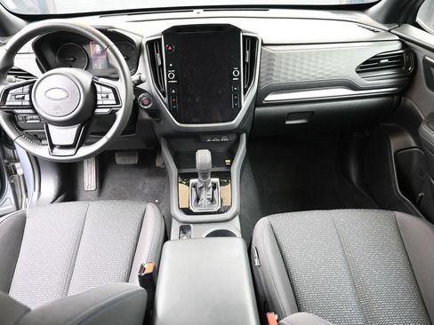 Certified 2025 Subaru Forester Premium AWD/4WD image 18