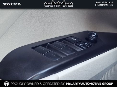 Used 2022 Toyota Camry LE w/ Cold Weather Package image 15