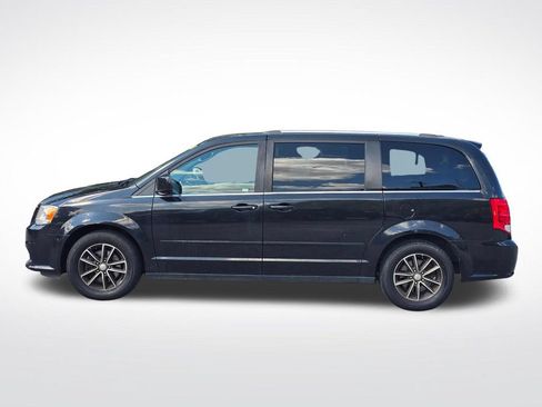 Used 2017 Dodge Grand Caravan SXT FWD image 12