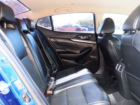 Used 2022 Nissan Maxima SV w/ Floor Mat Group image 27