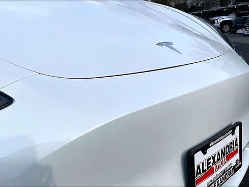 Used 2023 Tesla Model Y Long Range image 28