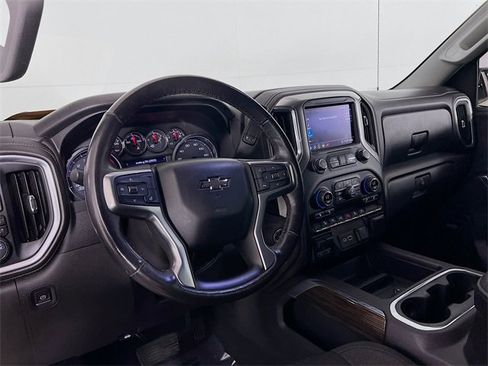 Used 2020 Chevrolet Silverado 1500 RST image 11