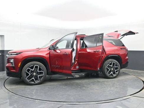 New 2026 Chevrolet Traverse High Country w/ LPO, Floor Liner Package FWD image 54