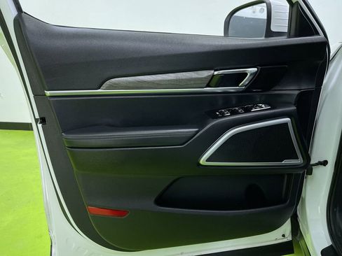 Used 2021 Kia Telluride EX w/ EX Premium Package image 15