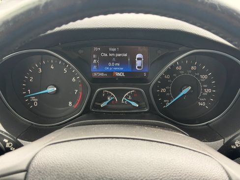 Used 2016 Ford Focus SE w/ SE Cold Weather Package FWD image 26
