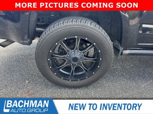 Used 2016 Chevrolet Colorado LT w/ LT Convenience Package AWD/4WD image 4