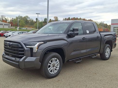 New 2026 Toyota Tundra SR5 image 3