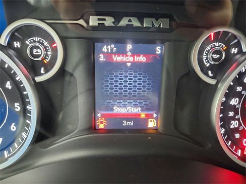 New 2026 RAM 1500 4x4 Crew Cab image 22