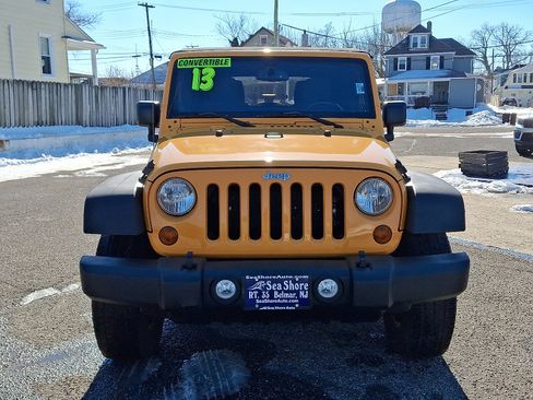 Used 2013 Jeep Wrangler Unlimited Sport image 2