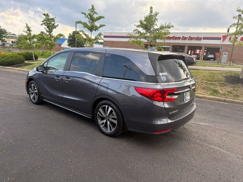 Used 2023 Honda Odyssey Touring image 12