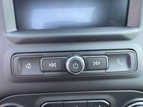 Used 2025 Chevrolet Silverado 1500 W/T RWD image 27