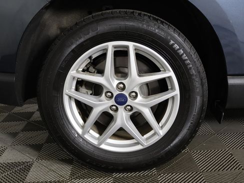 Used 2022 Ford Edge SE image 17