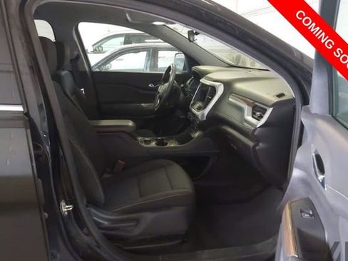 Used 2023 GMC Acadia SLE AWD/4WD image 5