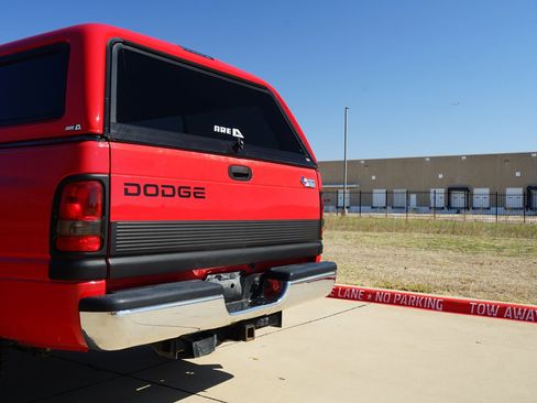 Used 1999 Dodge Ram 2500 Truck 2WD Quad Cab image 28