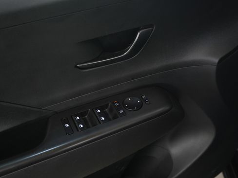 Used 2024 Hyundai Kona SEL image 20