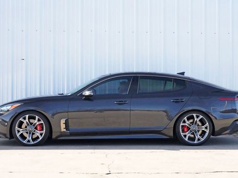Used 2020 Kia Stinger GT2 image 8