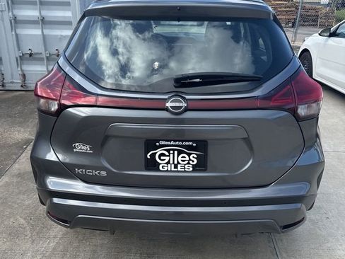 Used 2024 Nissan Kicks S image 6