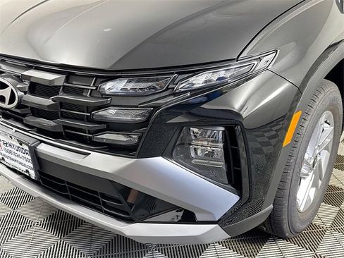 New 2026 Hyundai Tucson SE image 2