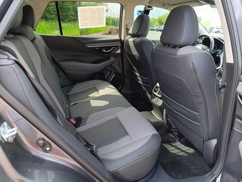 Used 2025 Subaru Outback Onyx Edition AWD/4WD image 21