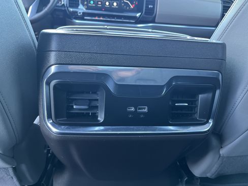 Used 2023 GMC Sierra 1500 SLT image 26