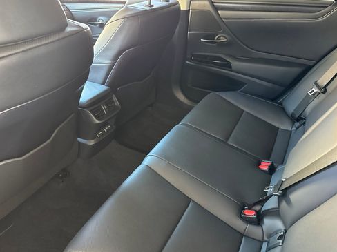 Used 2024 Lexus ES 350 w/ Premium Package FWD image 24