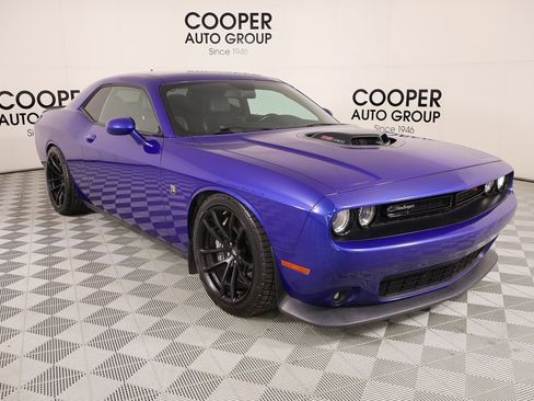 Used 2019 Dodge Challenger R/T Scat Pack w/ Shaker Package image 1