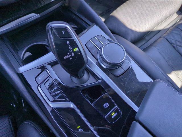 Used 2023 BMW 530i w/ Convenience Package RWD image 12