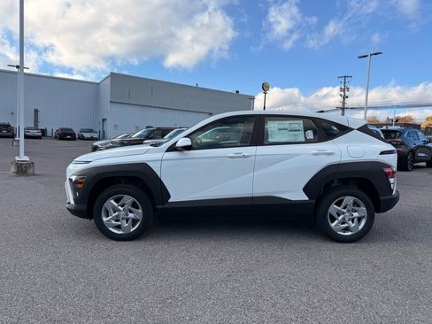 New 2026 Hyundai Kona SE image 4