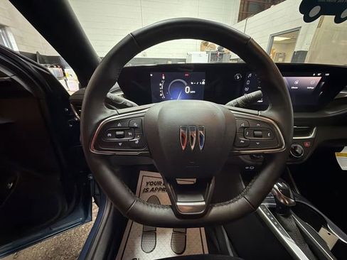 Used 2024 Buick Envista Preferred w/ Convenience I Package image 14