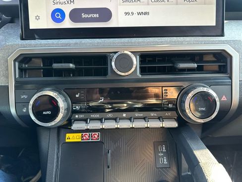 Certified 2025 Toyota 4Runner Trailhunter AWD/4WD image 49