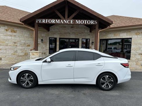 Used 2022 Nissan Sentra SV w/ Trunk Package FWD image 2