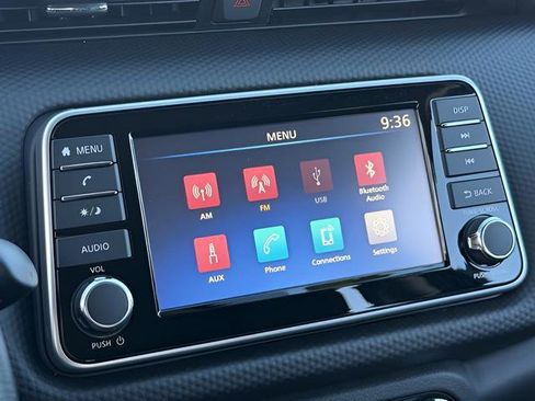 Certified 2025 Nissan Kicks Play S image 29