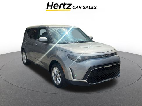 Used 2025 Kia Soul LX w/ LX Technology Package image 1
