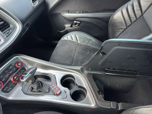 Used 2019 Dodge Challenger SRT Hellcat Redeye image 22