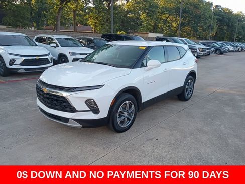 Used 2025 Chevrolet Blazer LT AWD/4WD image 1