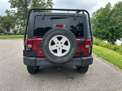 Used 2012 Jeep Wrangler Sport AWD/4WD image 4