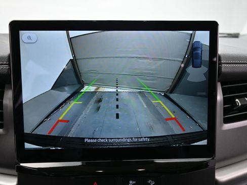 Certified 2023 Ford Expedition Max XLT image 16