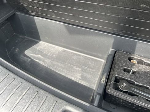 Used 2022 Kia Sorento EX w/ Panoramic Sunroof Package FWD image 11