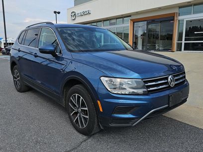 Used 2019 Volkswagen Tiguan SE w/ Panoramic Sunroof Package