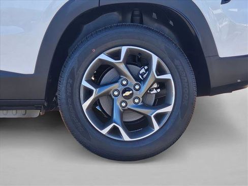 New 2026 Chevrolet Trax LT w/ LT Convenience Package image 10