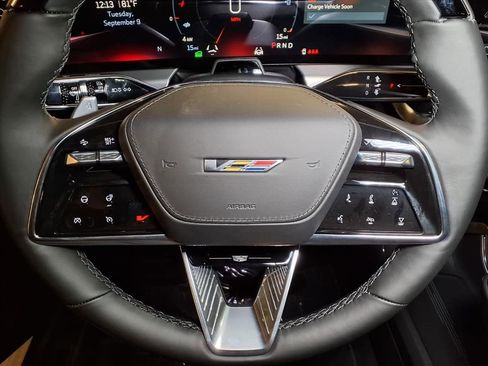 New 2026 Cadillac Lyriq V AWD/4WD image 20