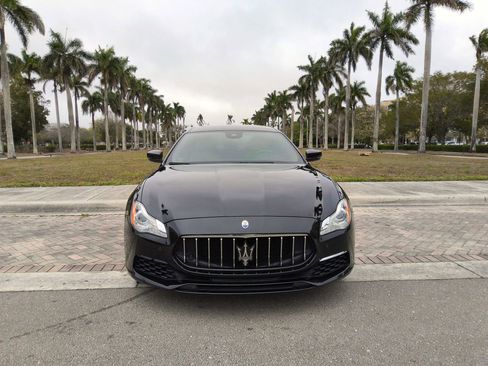 Used 2017 Maserati Quattroporte GTS GranLusso image 3