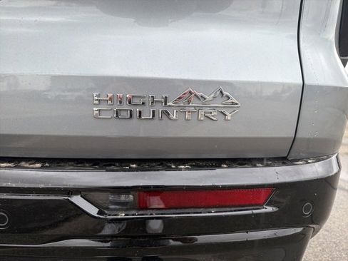 New 2026 Chevrolet Traverse High Country image 10