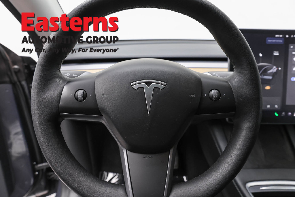 Used 2022 Tesla Model Y Long Range AWD/4WD image 11