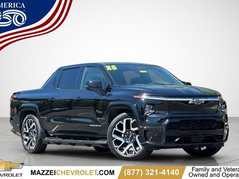 Used 2025 Chevrolet Silverado EV RST AWD/4WD image 1