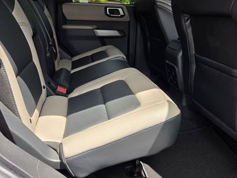 Used 2023 Ford Bronco Wildtrak AWD/4WD image 15