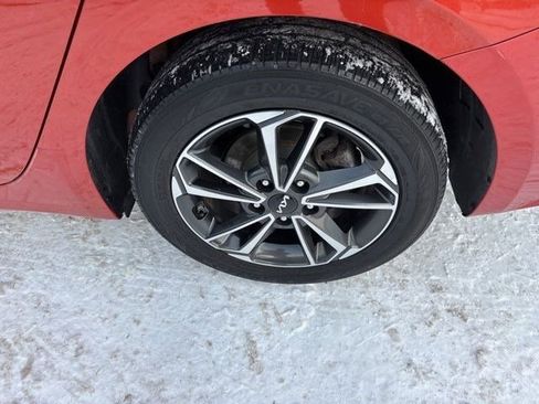 Used 2022 Kia Forte LXS image 41