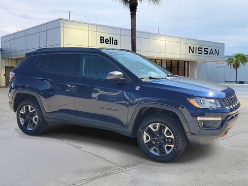 Used 2018 Jeep Compass Trailhawk w/ Leather Interior Group AWD/4WD image 7