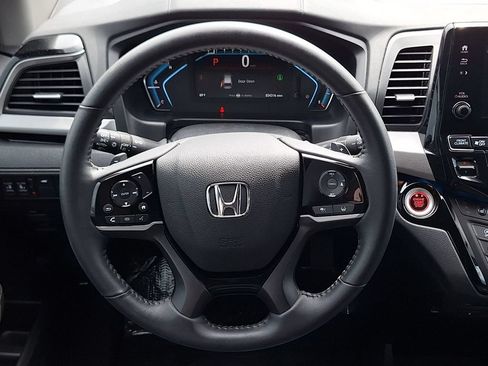 Used 2023 Honda Odyssey Touring image 17